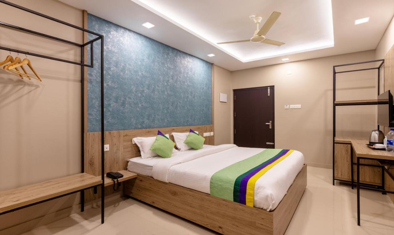 Hotel Treebo Sreepathi Prayag,Guruvayur Temple Exterior foto