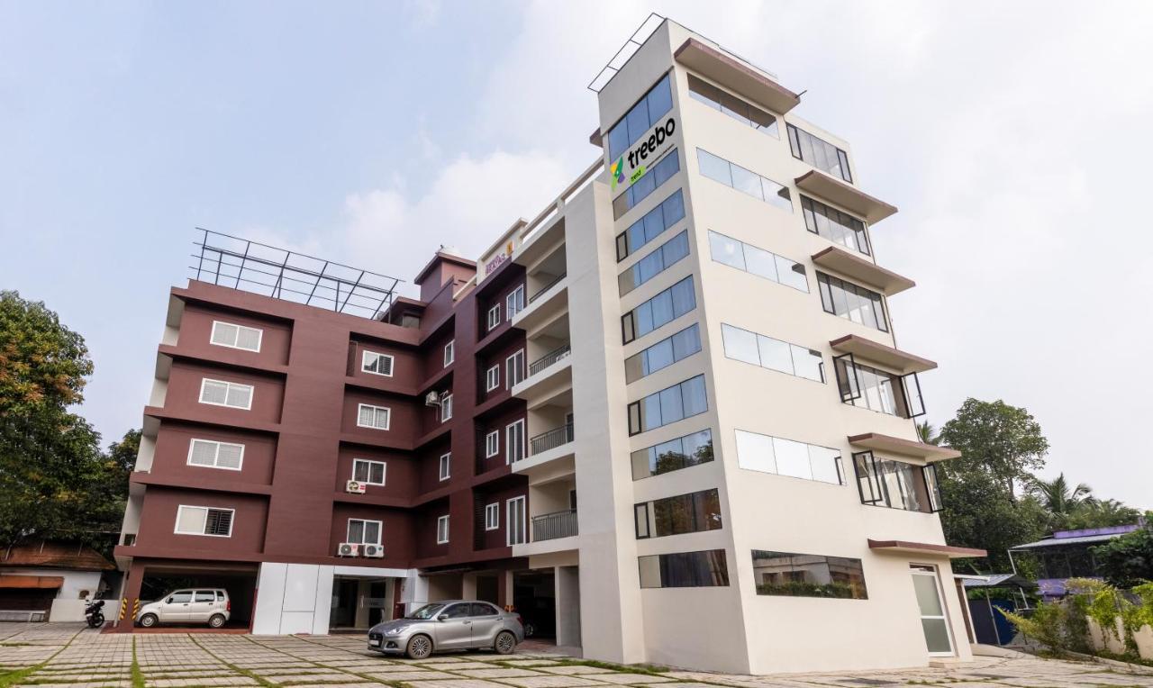 Hotel Treebo Sreepathi Prayag,Guruvayur Temple Exterior foto