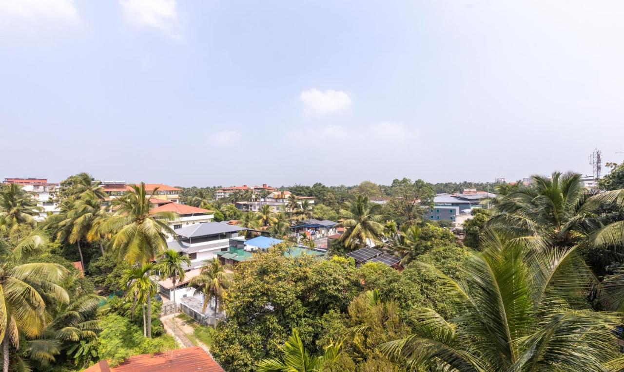 Hotel Treebo Sreepathi Prayag,Guruvayur Temple Exterior foto